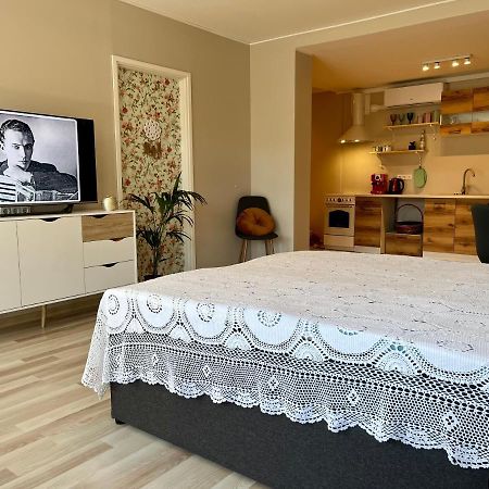 Apartamento Rüütli 24-3 Pärnu Exterior foto